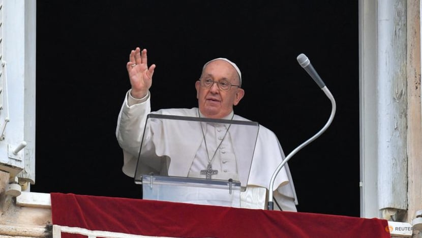 'Indiscriminately striking' civilians is war crime, Pope Francis says in major speech